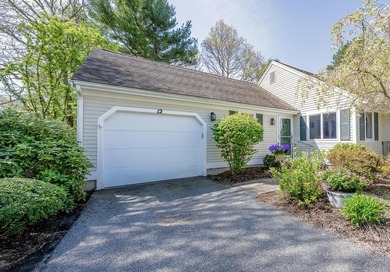 Beach Condo For Sale in Mashpee, Massachusetts