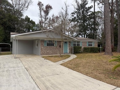 Beach Home Active Under Contract in Jacksonville, Florida