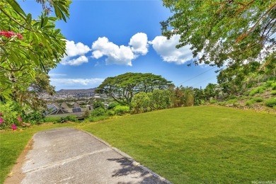 Beach Lot Active Under Contract in Honolulu, Hawaii