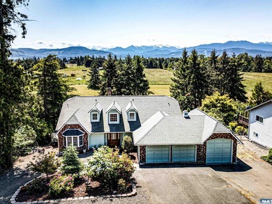 Beach Home For Sale in Sequim, Washington