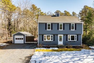 Beach Home For Sale in Mashpee, Massachusetts
