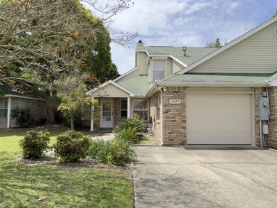 Beach Townhome/Townhouse For Sale in Fort Walton Beach, Florida