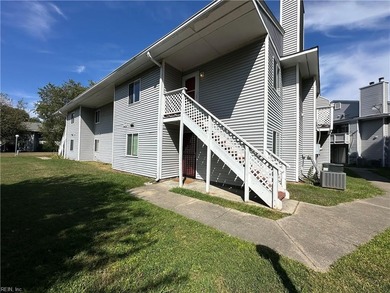Beach Condo For Sale in Hampton, Virginia