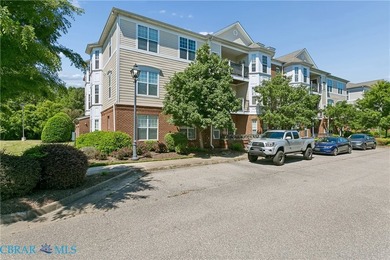 Beach Condo For Sale in Williamsburg, Virginia