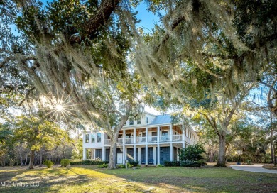 Beach Home For Sale in Ocean Springs, Mississippi