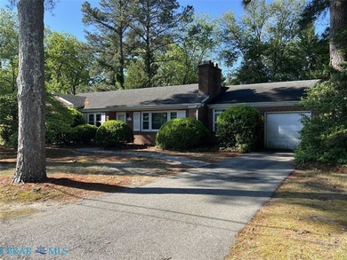 Beach Home For Sale in Urbanna, Virginia