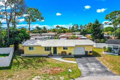 Beach Home For Sale in West Palm Beach, Florida