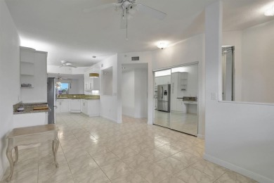 Beach Condo For Sale in Tamarac, Florida