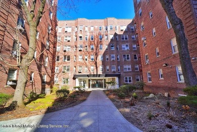 Beach Apartment Sale Pending in Brooklyn, New York