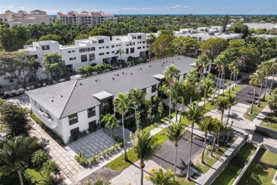 Beach Condo For Sale in Key Biscayne, Florida