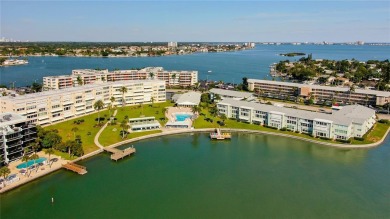 Beach Condo For Sale in South Pasadena, Florida