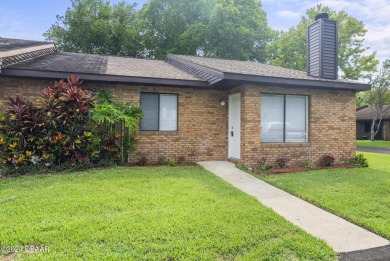 Beach Townhome/Townhouse For Sale in Daytona Beach, Florida