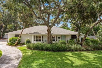Beach Home Sale Pending in Bradenton, Florida