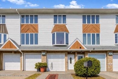 Beach Home For Sale in Staten Island, New York