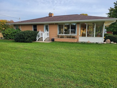 Beach Home Sale Pending in Holland, Michigan