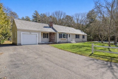 Beach Home For Sale in Cotuit, Massachusetts