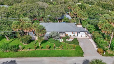 Beach Townhome/Townhouse For Sale in Vero Beach, Florida