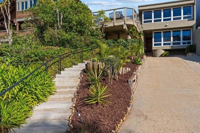 Beach Home For Sale in Del Mar, California