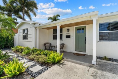 Beach Home For Sale in West Palm Beach, Florida