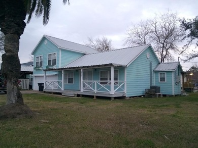 Beach Home For Sale in Palacios, Texas