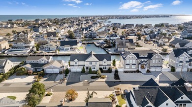 Beach Home For Sale in Mantoloking, New Jersey