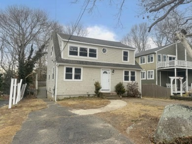 Beach Home Sale Pending in Plymouth, Massachusetts