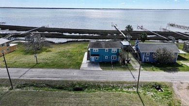 Beach Home For Sale in Palacios, Texas