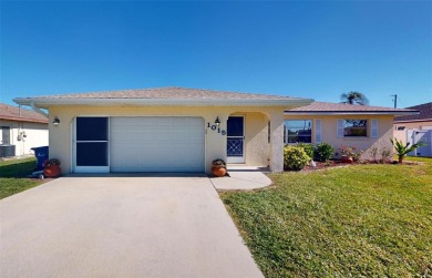 Beach Home For Sale in Englewood, Florida