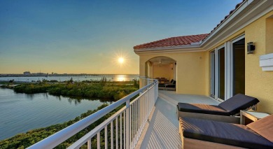 Beach Condo For Sale in Palmetto, Florida