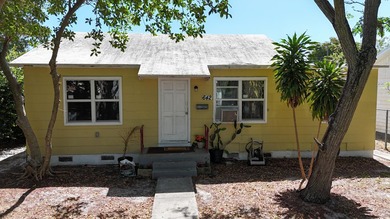 Beach Home For Sale in West Palm Beach, Florida