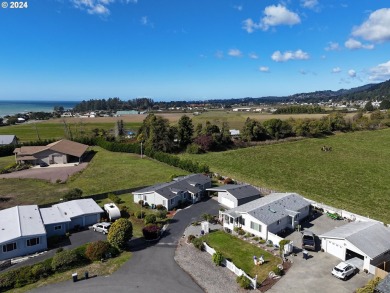 Beach Home For Sale in Brookings, Oregon