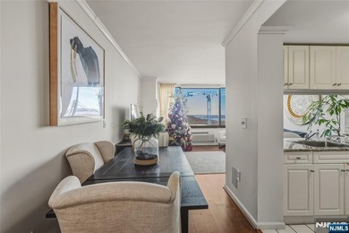 Beach Condo For Sale in Fort Lee, New Jersey