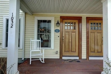 Condo For Sale in Warwick image photo picture