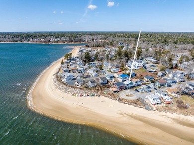Beach Condo For Sale in Buzzards Bay, Massachusetts