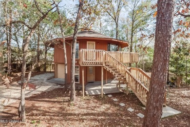 Beach Home For Sale in Diamondhead, Mississippi