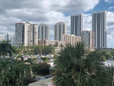 Beach Condo For Sale in Sunny Isles Beach, Florida