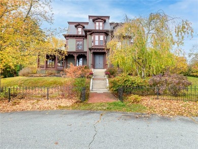 Beach Home For Sale in Warwick, Rhode Island