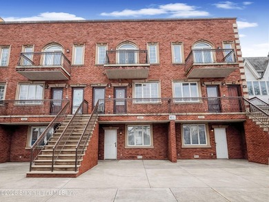 Beach Condo For Sale in Brooklyn, New York