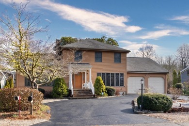 Beach Home For Sale in Mashpee, Massachusetts