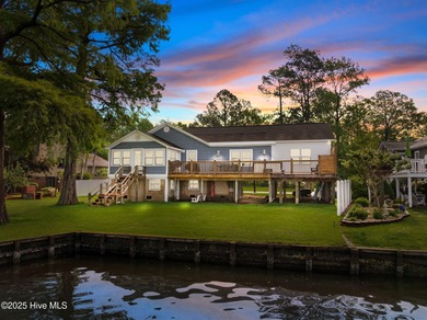 Beach Home For Sale in Washington, North Carolina