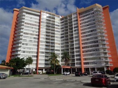 Beach Condo For Sale in Miami, Florida
