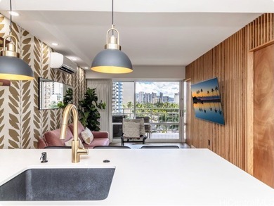 Beach Condo For Sale in Honolulu, Hawaii