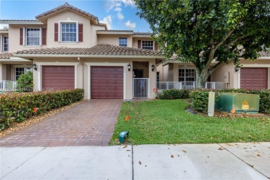 Beach Townhome/Townhouse For Sale in Davie, Florida