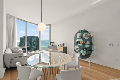 Beach Condo For Sale in Honolulu, Hawaii