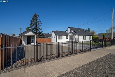Beach Home For Sale in Tillamook, Oregon