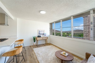 Beach Condo Sale Pending in Honolulu, Hawaii