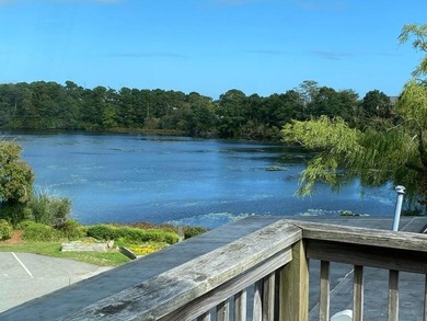 Beach Condo For Sale in Hyannis, Massachusetts