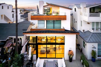 Beach Home For Sale in Newport Beach, California