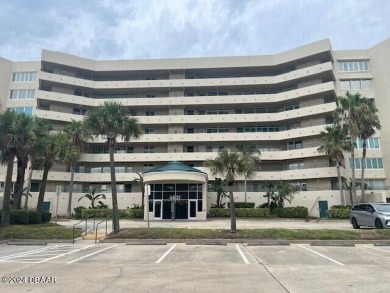 Beach Condo For Sale in Port Orange, Florida