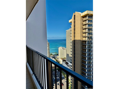 Beach Condo For Sale in Honolulu, Hawaii